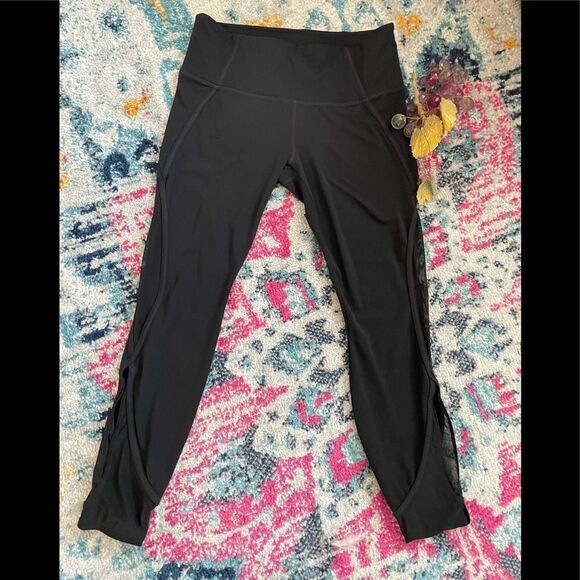 Athleta Yoga Pants Open Sides Mesh M - Picture 1 of 7